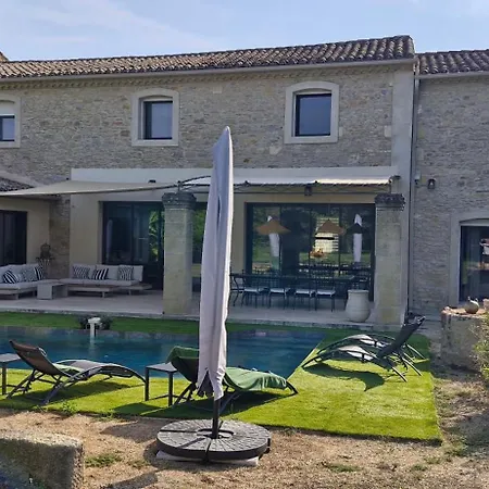 Loue Vigneronne De Charme Récemment Rénovée 14 Couchages * Marsillargues
